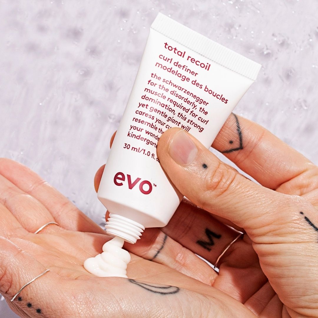 evo total recoil mini stiprios fiksacijos garbanų kremas