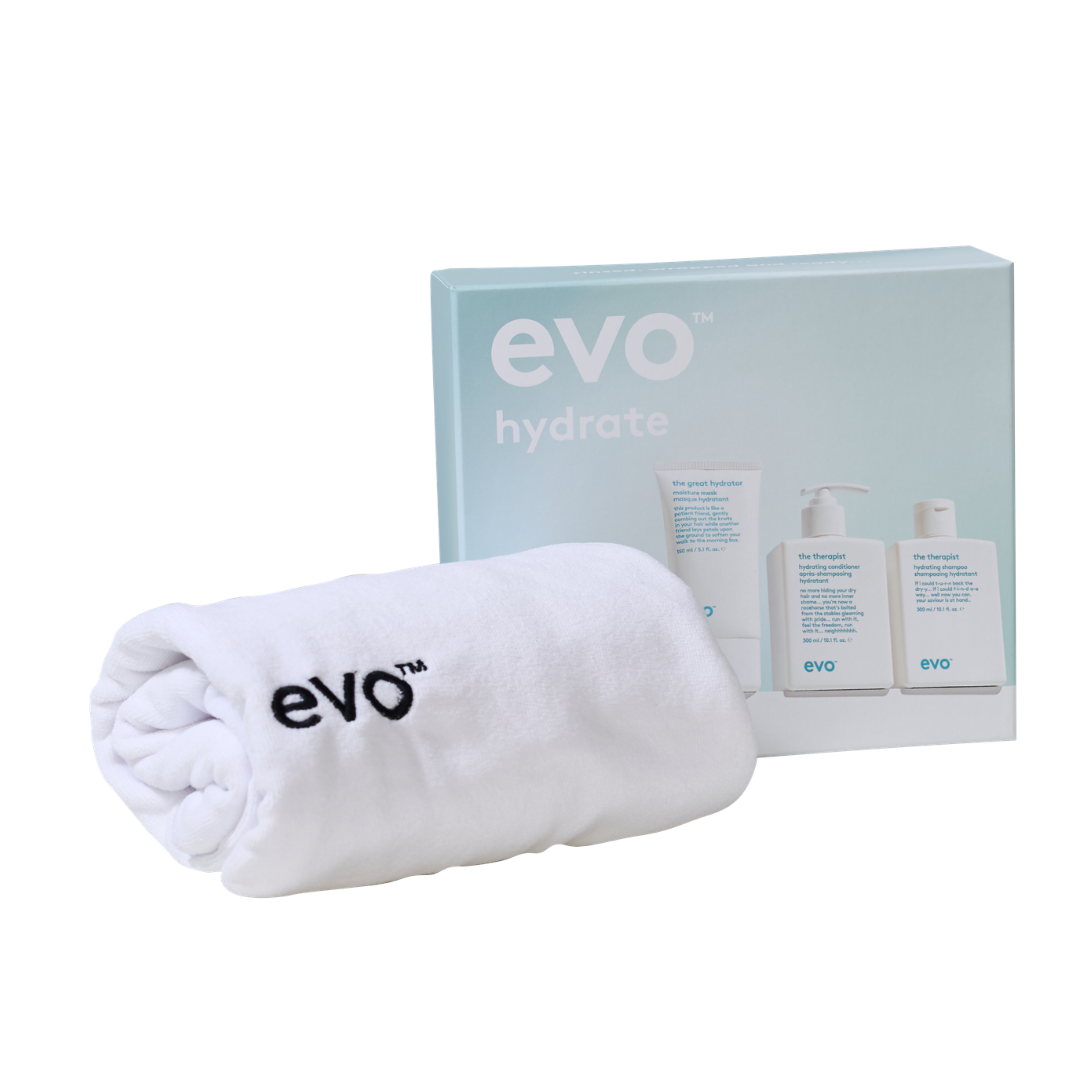 evo underwraps hydrate: the therapist šampūnas + kondicionierius + the great hydrator kaukė + plaukų rankšluostis